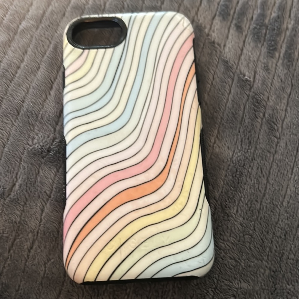 CASELY brand iPhone SE case and glass screen protectors - Picture 4 of 4